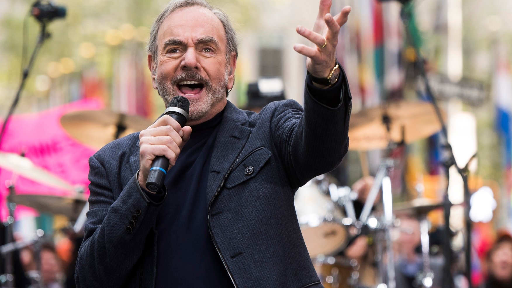 Neil Diamond says he has Parkinsons, retires from touring